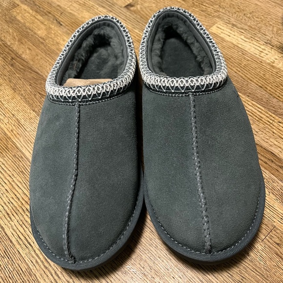 NWT - UGG Tasman slippers - Picture 2 of 5